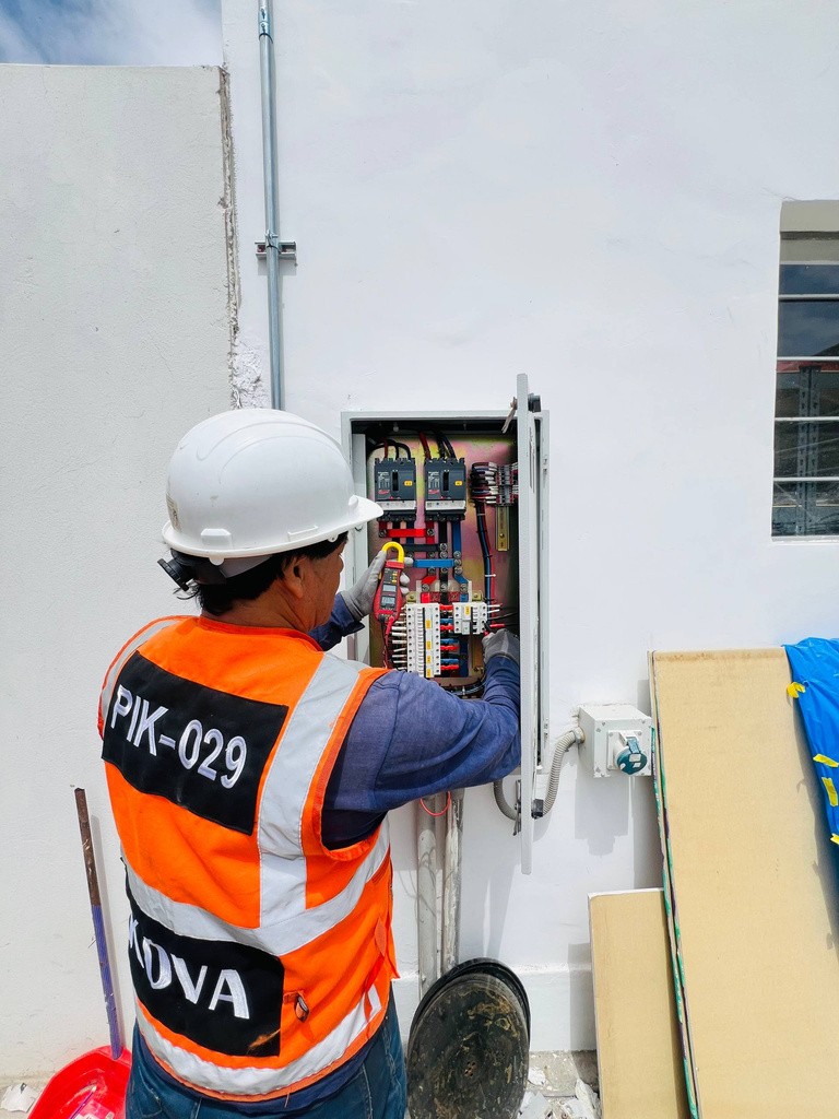 Mantenimiento de tablero eléctrico ADP